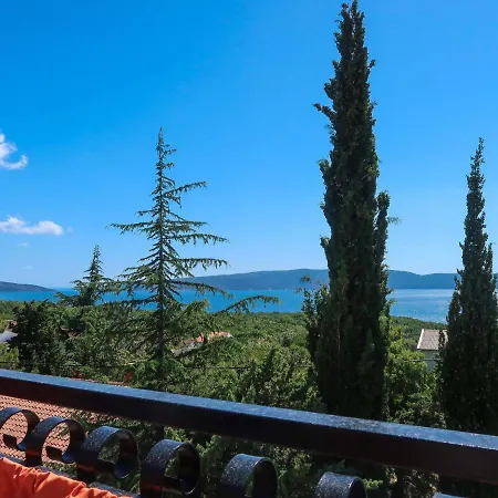 Dilly-3 By Interhome Pinezići