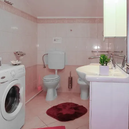 Apartament Dilly-3 By Interhome